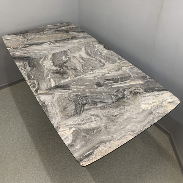 Розкладний прямокутний стіл HPL з мармуром Чиполліно сірий