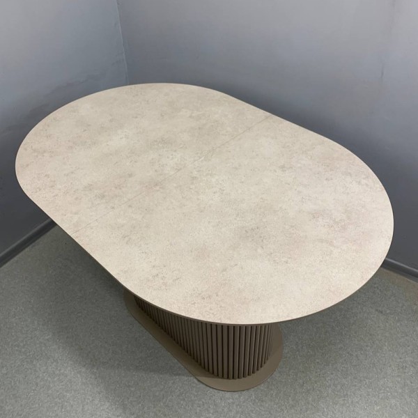 Розкладний овальний стіл HPL Овальна основа з нагелів на пластині (ARPA Mika 3327)