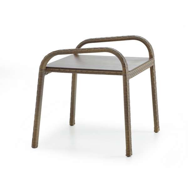 Столик Лейзі – стильний та функціональний журнальний стіл для дому та вулиці