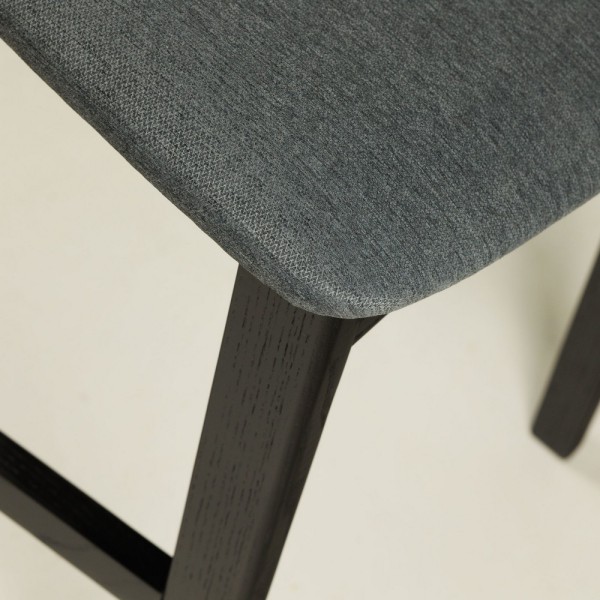 Стілець Floki New Black — сучасний стиль для вашої кухні