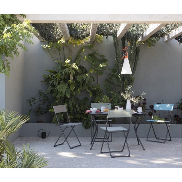 Стілець Balcony – стильний вибір для вашого дому та саду