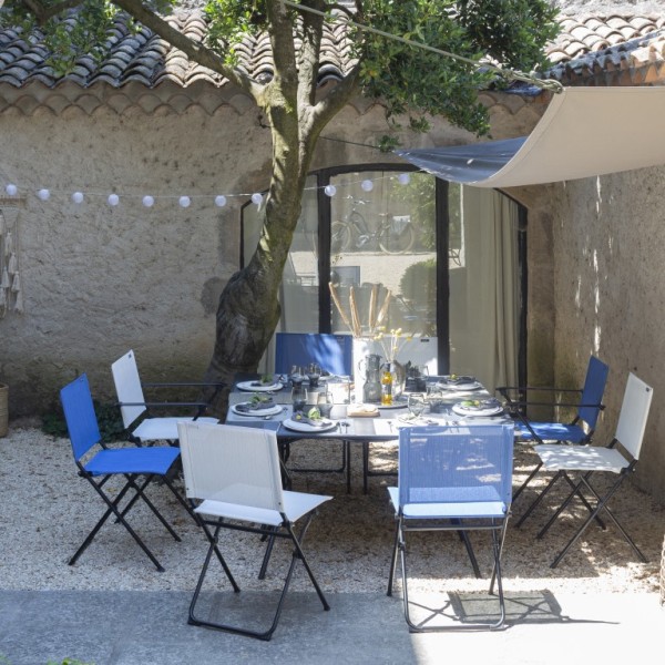 Стілець Anytime Arm — стильний і зручний вибір для вашого дому та саду