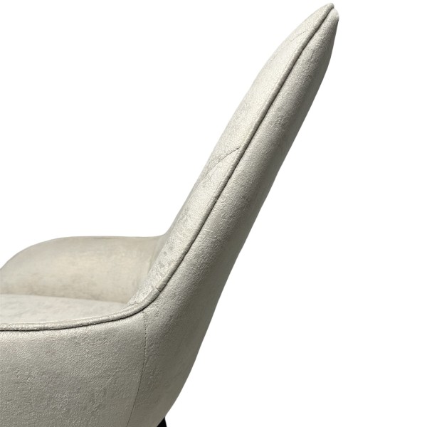 Стілець Lilu — ідеальний вибір для вашої кухні чи кафе