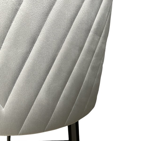 Напівбарний стілець Hilton – комфорт та стиль для вашого інтер'єру