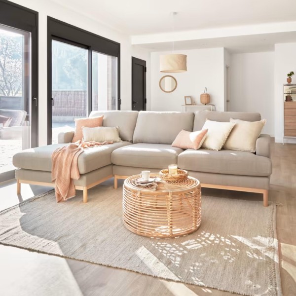 Диван з шезлонгом Mihaela 3-місний для комфортної вітальні