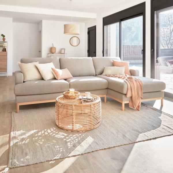 Диван з шезлонгом Mihaela 3-місний для комфортної вітальні