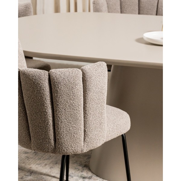 Стіл TM-210 — овальний стіл для сучасної кухні