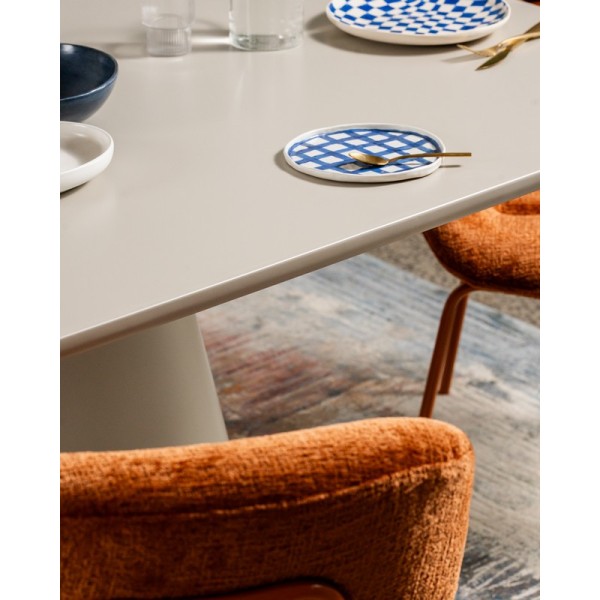 Стіл TM-210 — овальний стіл для сучасної кухні