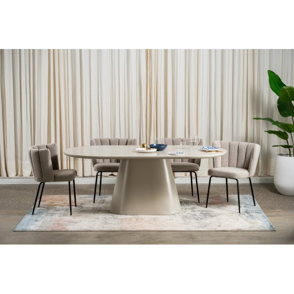 Стіл TM-210 — овальний стіл для сучасної кухні