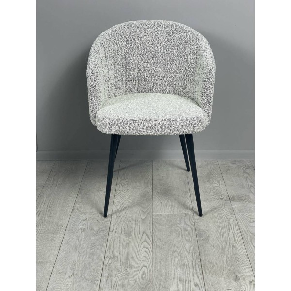 Стілець Ліон – стиль і комфорт для вашої кухні та кафе