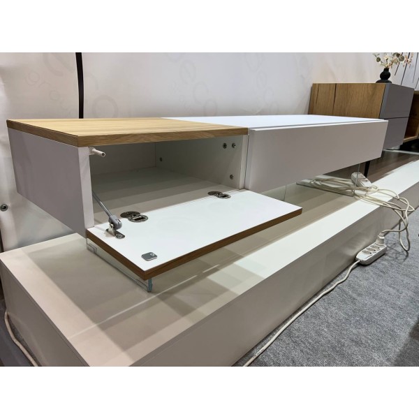 Тумба під ТВ GlassLine 01 – Стиль та комфорт для вашої вітальні