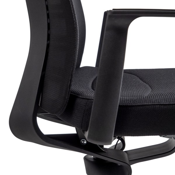 Крісло Interstuhl PUREis3 PU213 для комфорту вашого офісу