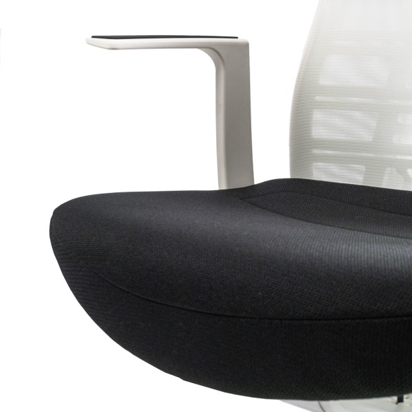 Крісло Interstuhl PUREis3 PU213 для комфорту вашого офісу