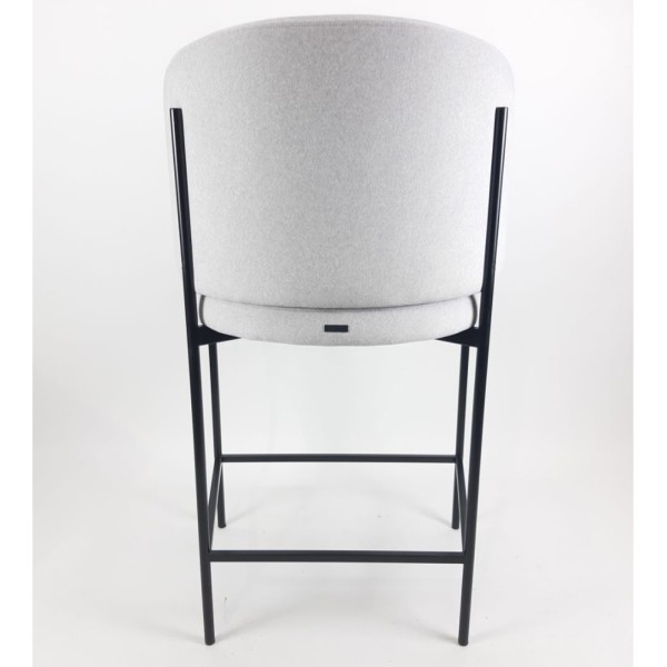 Барний стілець Paris: Стиль та комфорт для вашої кухні