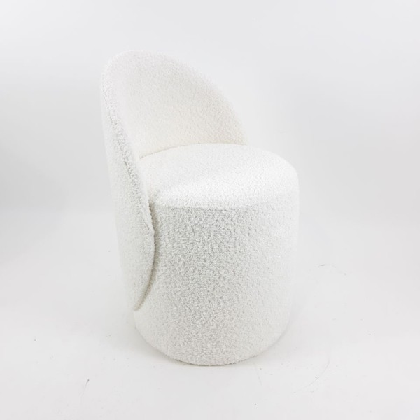 Пуф Oia – М'який і стильний елемент інтер'єру для вашої спальні