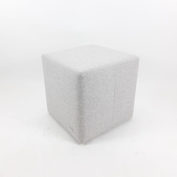 Пуф Mark - Стильний пуф для вашої спальні