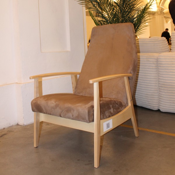 Крісло Retro - стиль і комфорт для вашої вітальні