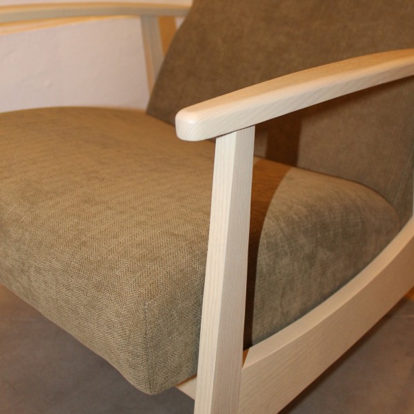 Крісло Retro - стиль і комфорт для вашої вітальні