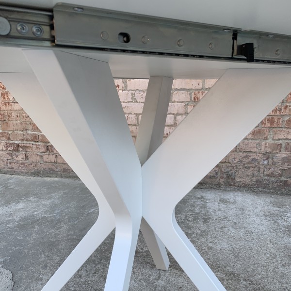 Круглий розкладний стіл з HPL NEO (Arpa 3346)