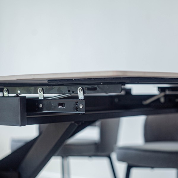 Стіл Dunkan 140-200 – стильний розкладний стіл для вашої кухні