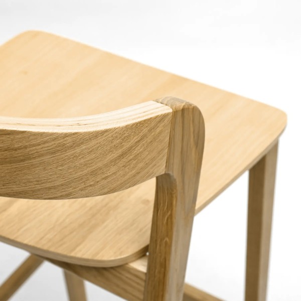 Стілець напівбарний Floki New дуб — стиль та комфорт для вашого інтер'єру