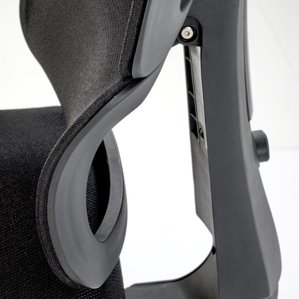 Офісне крісло Marcus - зручність і стиль для вашого офісу