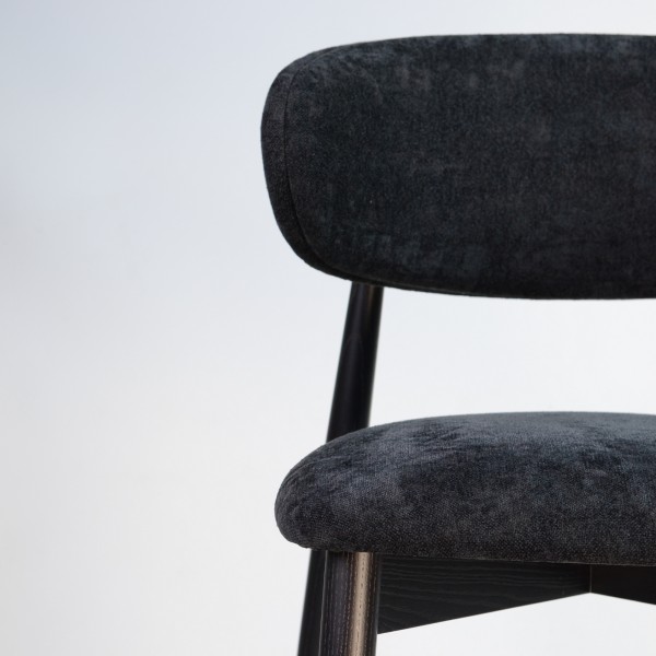 Стілець Panda New чорний для кухні та кафе