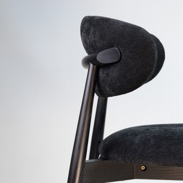 Стілець Panda New чорний для кухні та кафе