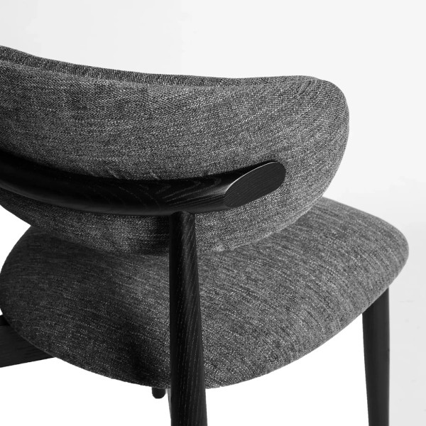 Стілець Panda New чорний для кухні та кафе