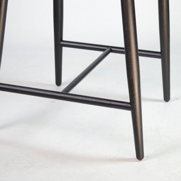 Стілець напівбарний Panda New чорний