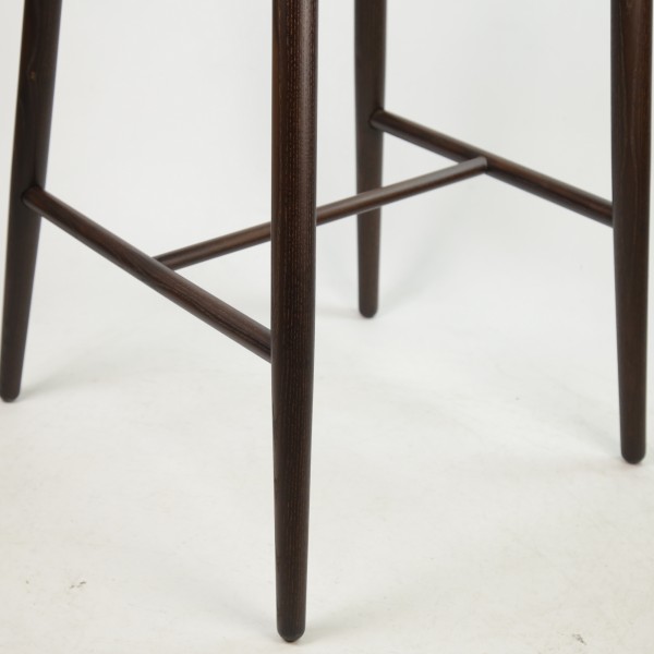 Стілець барний Panda New - стиль та комфорт для вашого інтер'єру