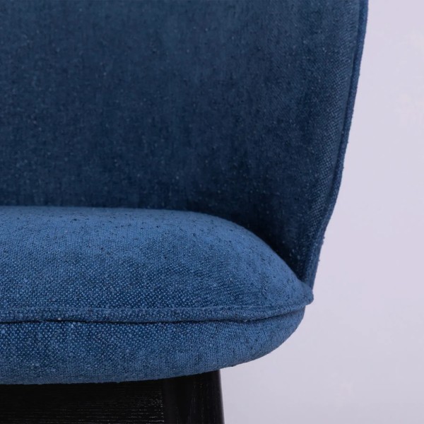 Стілець Stitch Comfort чорний — сучасний стиль для вашої кухні