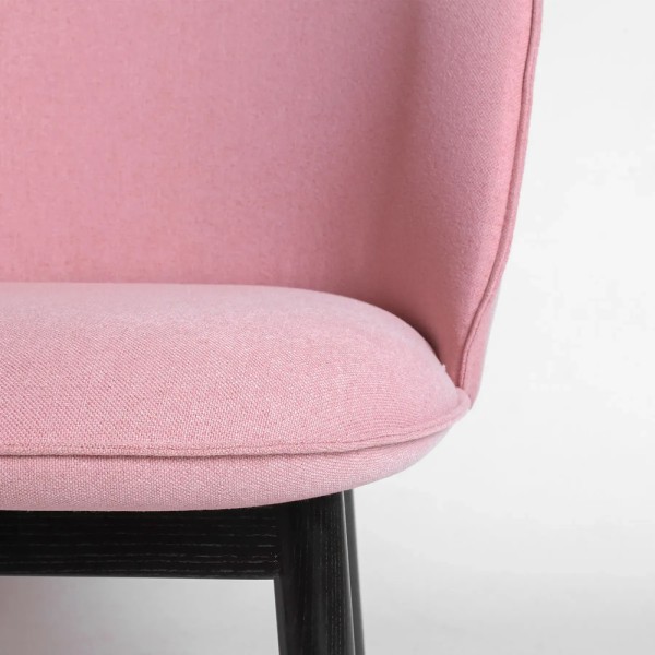 Стілець Stitch Comfort чорний — сучасний стиль для вашої кухні