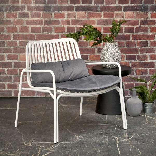 Крісло Melby - для комфортного відпочинку на свіжому повітрі