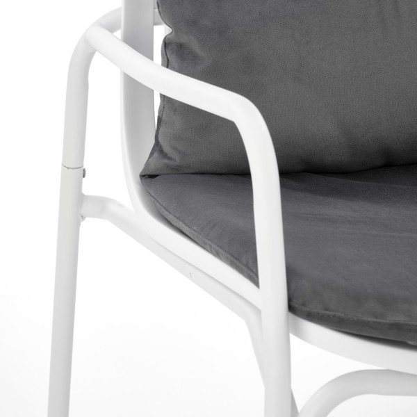 Крісло Melby - для комфортного відпочинку на свіжому повітрі