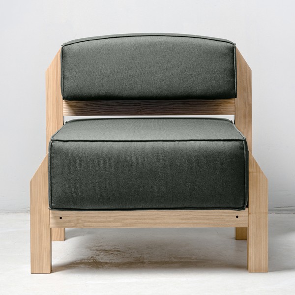 Крісло T-Blok – стильний вибір для вашого інтер'єру