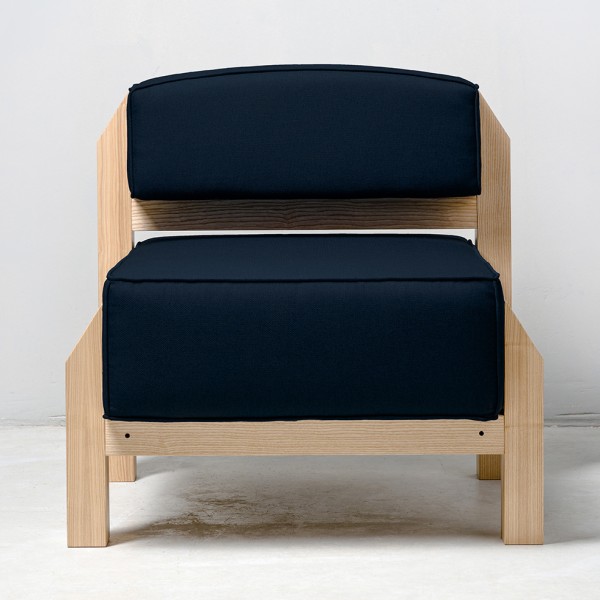 Крісло T-Blok – стильний вибір для вашого інтер'єру