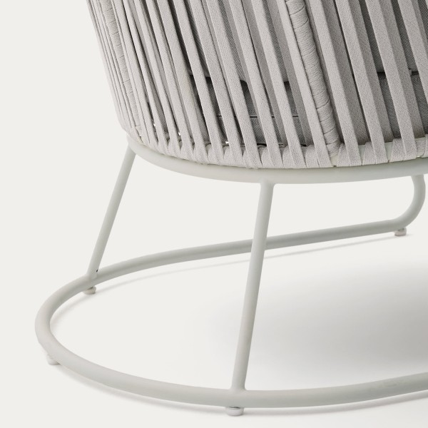 Крісло Saconca з високою спинкою – комфорт та стиль для вашого саду