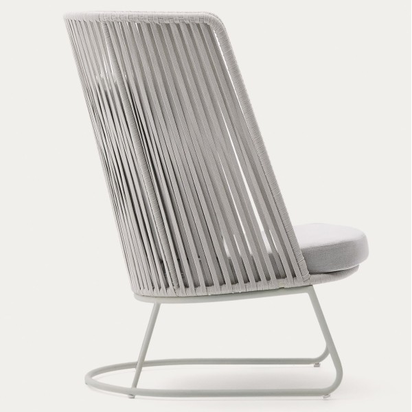 Крісло Saconca з високою спинкою – комфорт та стиль для вашого саду