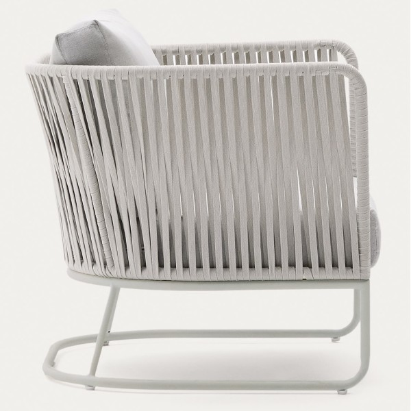 Крісло Saconca – комфорт для вашого саду та вулиці