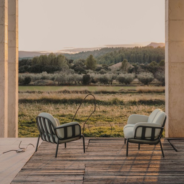 Крісло Joncols - стильне та зручне садове крісло для вашого саду або кафе