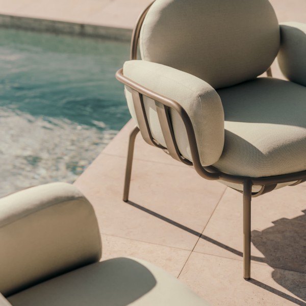 Крісло Joncols - стильне та зручне садове крісло для вашого саду або кафе