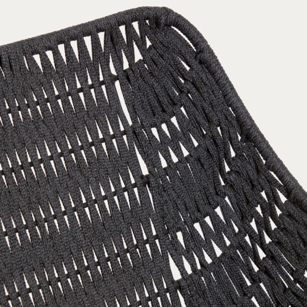 Крісло Abeli: комфорт та стиль для вашого саду та вулиці