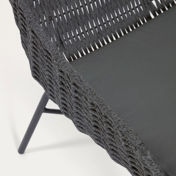 Крісло Abeli: комфорт та стиль для вашого саду та вулиці