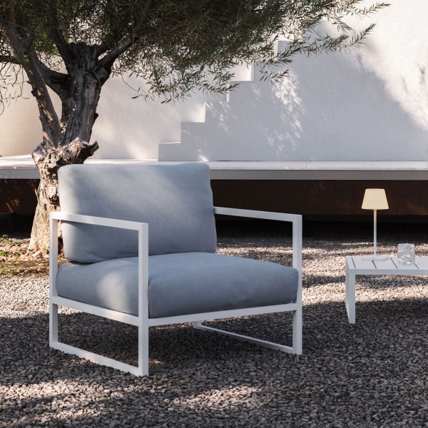 Крісло Comova — Стиль та комфорт для вашого саду