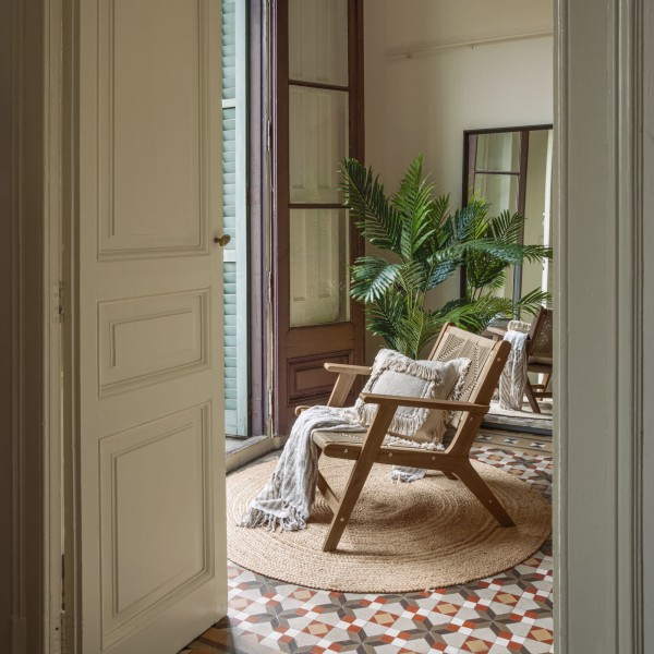 Крісло Geralda з масиву акації