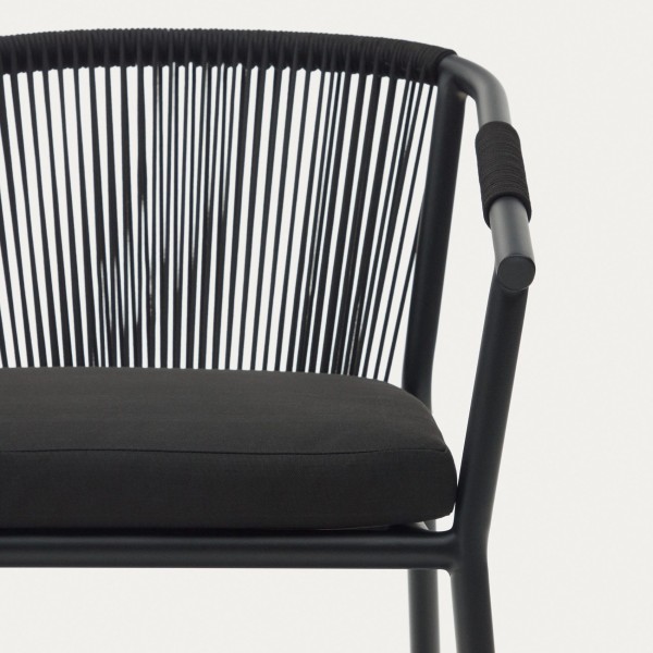 Стілець Xelida – сучасний комфорт для дому та саду