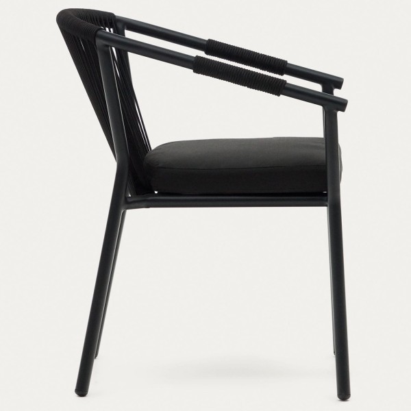 Стілець Xelida – сучасний комфорт для дому та саду