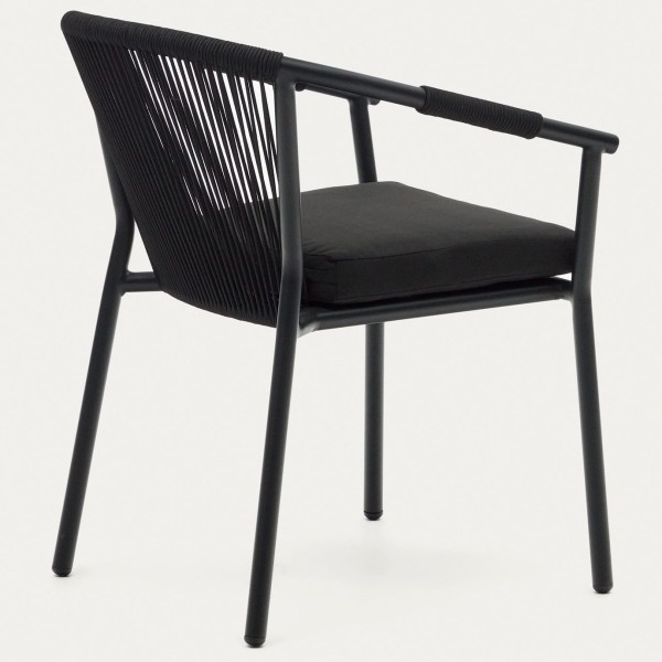 Стілець Xelida – сучасний комфорт для дому та саду