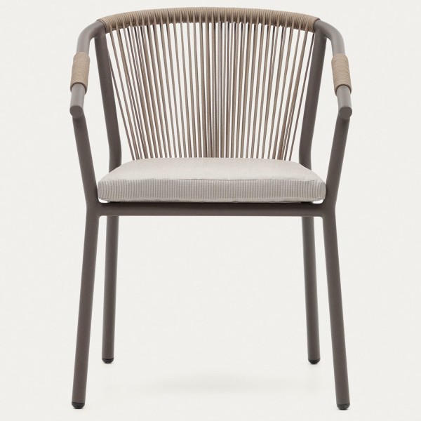 Стілець Xelida – сучасний комфорт для дому та саду